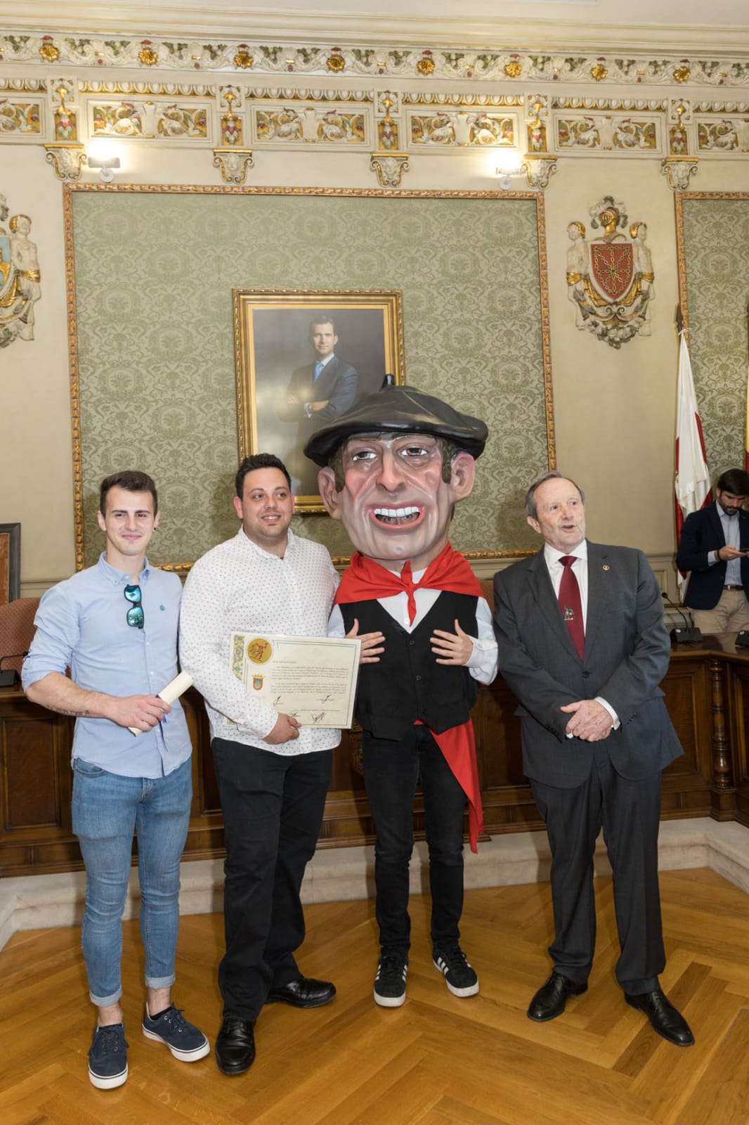 Entrega del Cabezudo